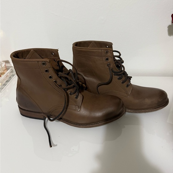 Frye Tyler Lace Up Boots